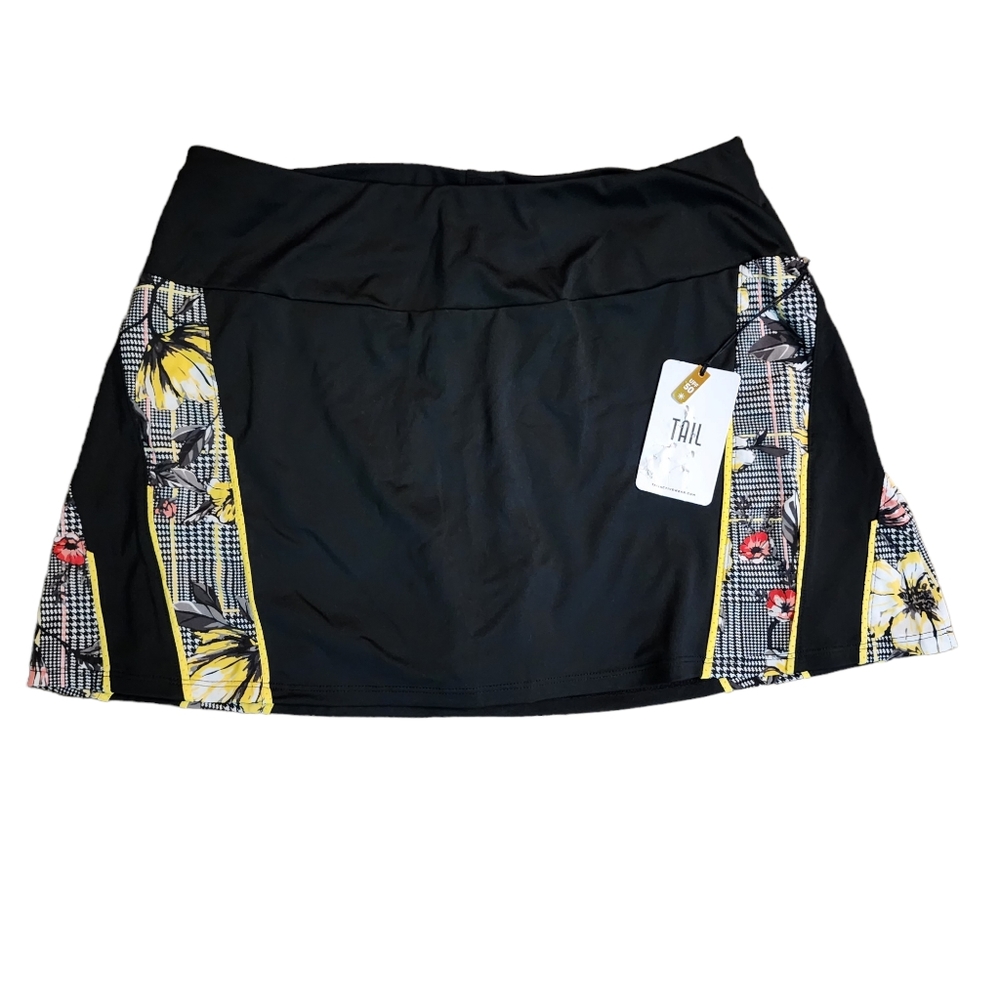 NWT Womens TAIL SKORT GOLF PICKEBALL SZ. MEDIUM